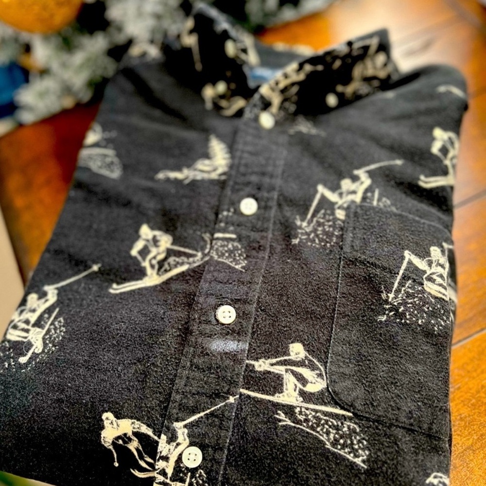Polo Ralph Lauren Black Shirt with White Ski Motif